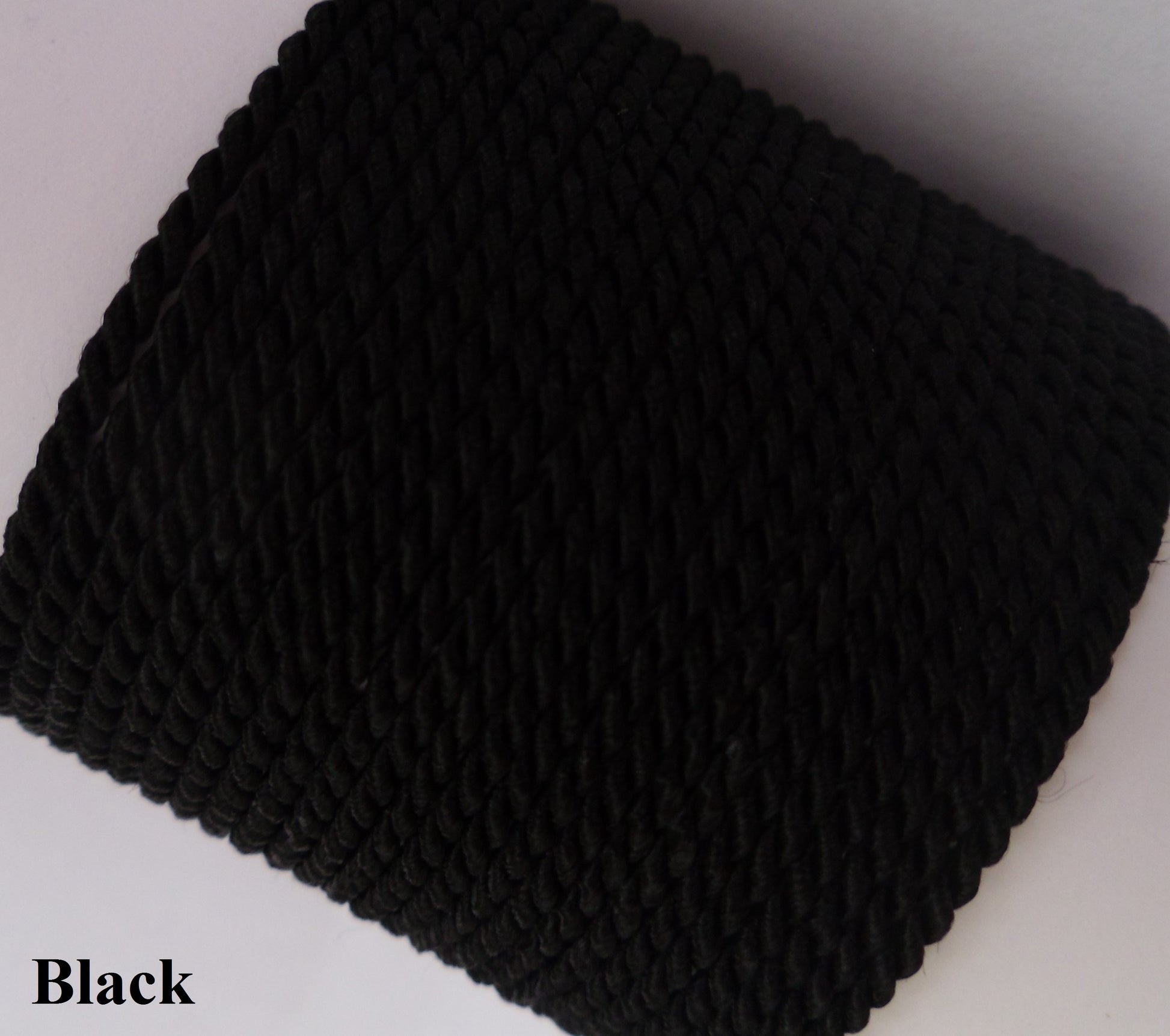 3.5mm Black classic trim, high-sheen finish