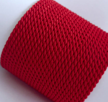 3.5mm red twisted cord; bold scarlet decorative trim for festive gift wrapping, uniform embellishment, and bold piping